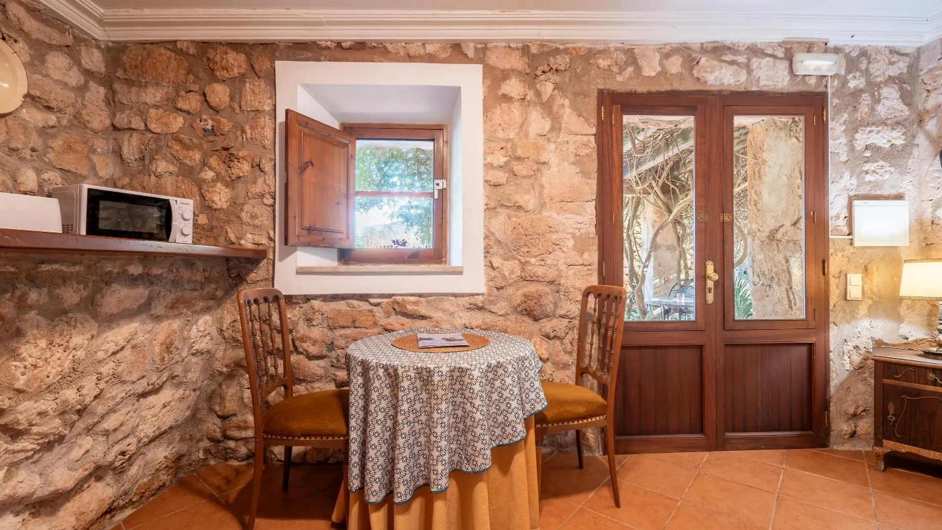 Ses Estaques Guest House Manacor  0*, Manacor (Mallorca) Spain
