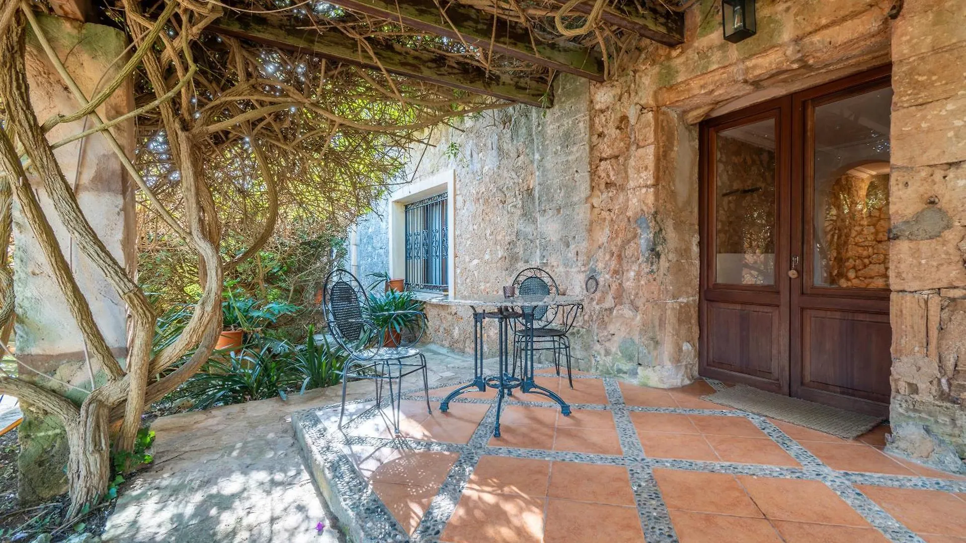 Ses Estaques Guest House Manacor  0*, Manacor (Mallorca) Spain